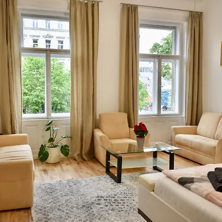 Be Inspired, Choose The Best! Vienna Exterior photo